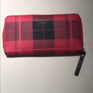 Kate Spade clutch style wallet